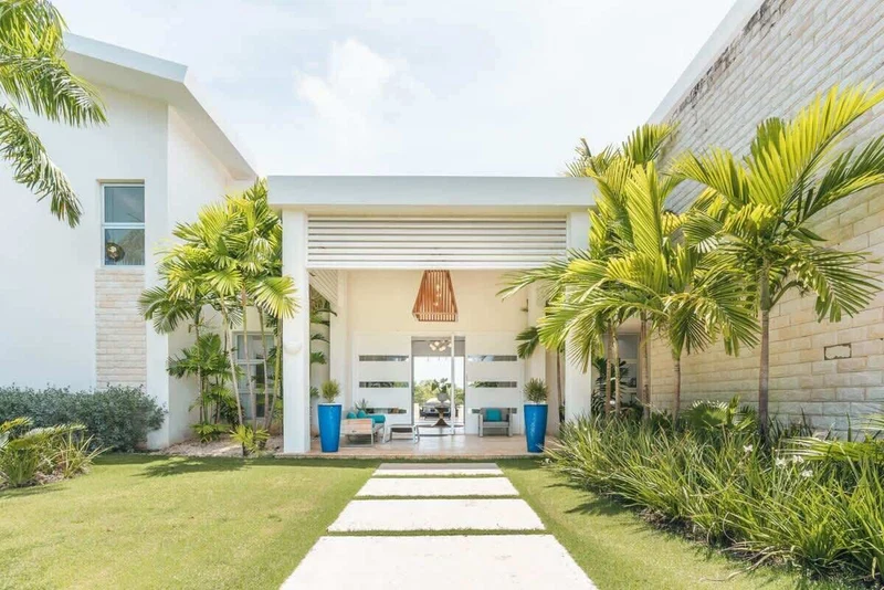 Villa w/maid/cook at Punta Cana Resort